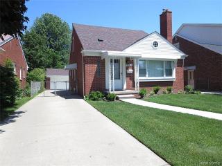 18085 Outer Dr, Dearborn, MI 48128-1334