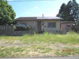 641 E St, Independence, OR 97351-1719