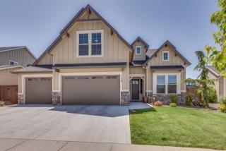 739 Producer Dr, Meridian, ID 83646-6158