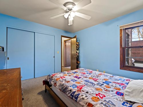 8027 94, Milwaukee WI 53214-2754 exterior