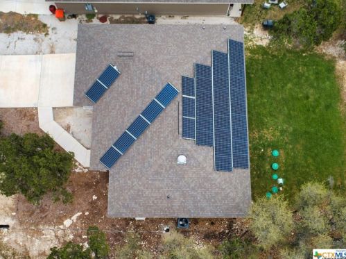 141 Lakeview, Spring Branch TX 78070-5398 exterior