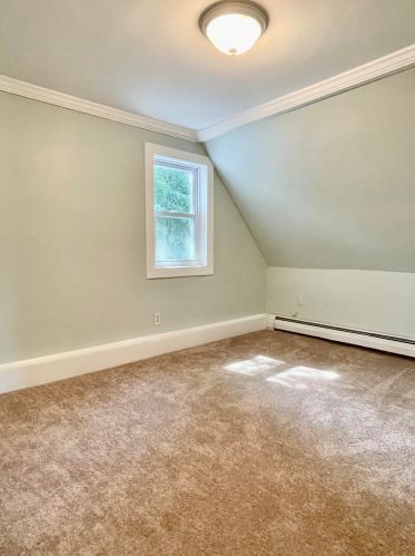 9 Washington St, Concord NH 03301-4172 exterior