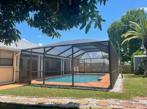 561 Sunnybrook Ter, Fort Pierce FL 34983-2669 exterior