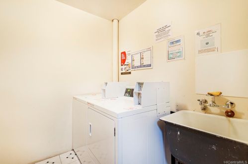 1050 Kinau St, Honolulu HI  96814-1046 exterior