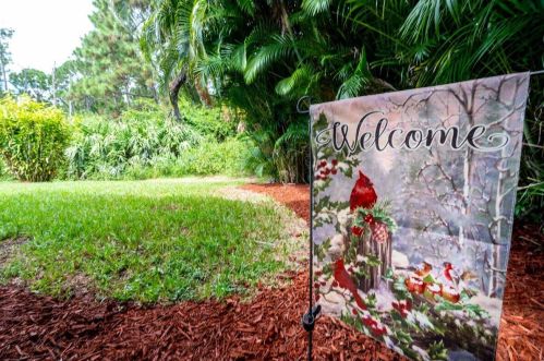 236 Coconut Key Way, Fort Pierce FL 34986-1911 exterior