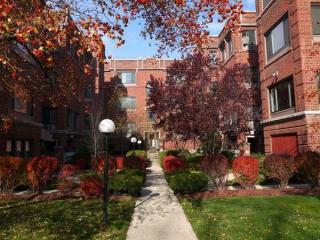 926 Sunnyside Ave, Chicago IL  60640-6021 exterior