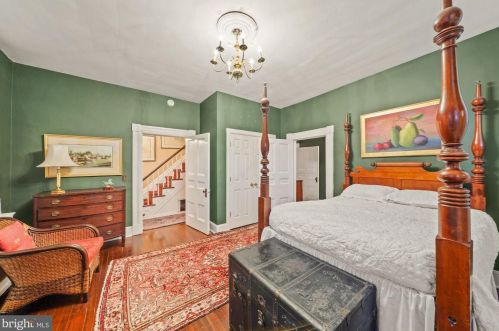 126 Fairfax St, Alexandria VA 22314-3331 exterior