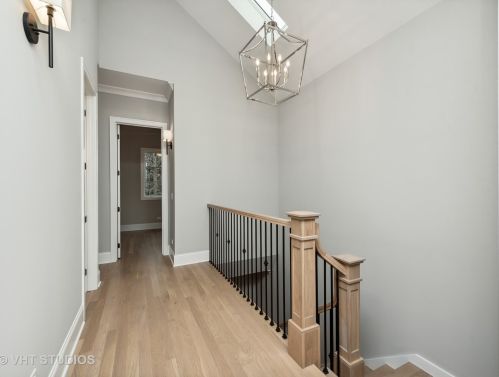 3854 Claremont Ave, Chicago IL 60618-3820 exterior