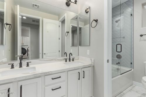 21713 38th Way, Phoenix AZ  85050-4923 exterior