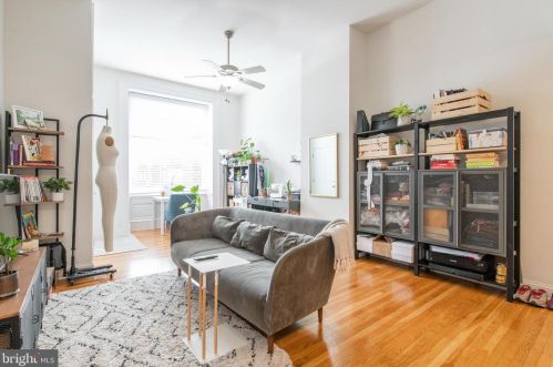 1821 Broad St, Philadelphia PA 19146-2232 exterior