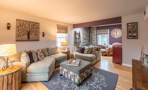 828 119th St, Milwaukee, WI 53226-3627