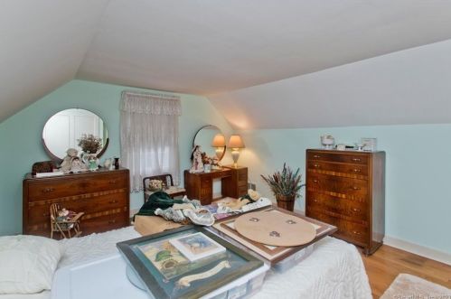 2 Egypt Rd, Ellington CT 06029-2430 exterior