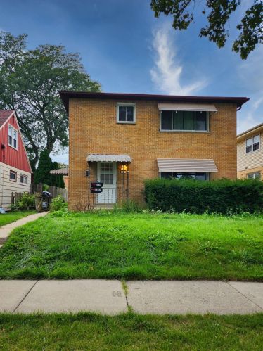 3617 84th St, Milwaukee, WI 53222-1503