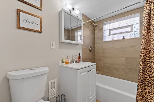 9557 La Salle St, Chicago IL  60628-1327 exterior