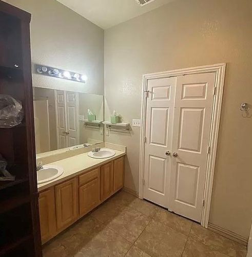 2028 Denmark St, Dallas TX 75253-5925 exterior