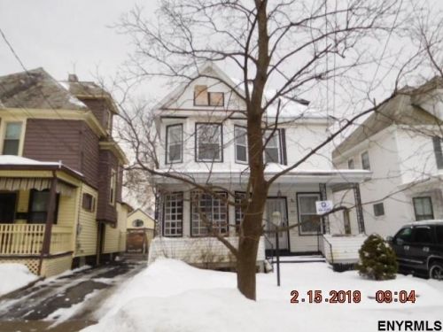 62 Snowden Ave, Schenectady, NY 12304-1310