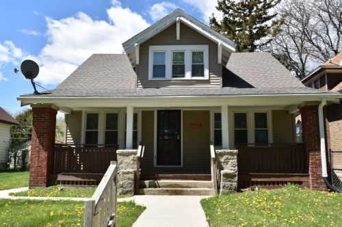 4633 30th St, Milwaukee, WI 53209-6015