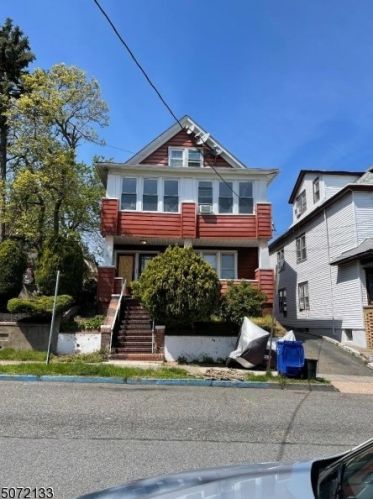 71 Knickerbocker Ave, Paterson, NJ 07503-1410