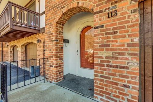 113 Thornberry Dr, Pittsburgh, PA 15237-3347