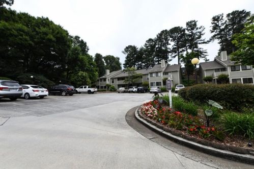 3368 Ivys Walk, Atlanta GA 30340-4042 exterior