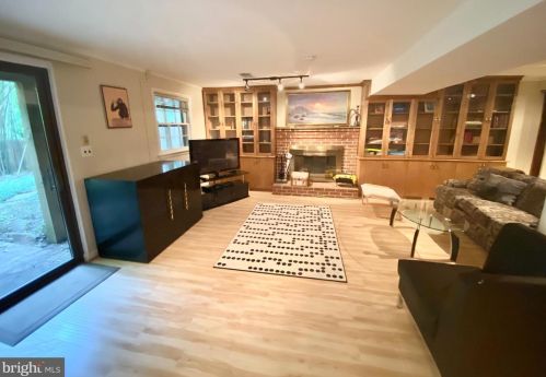 5707 Halpine Rd, Rockville MD exterior