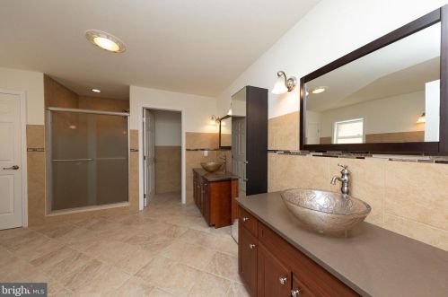 479 Pheasant Dr, Huntingdon Valley PA  19006-3047 exterior