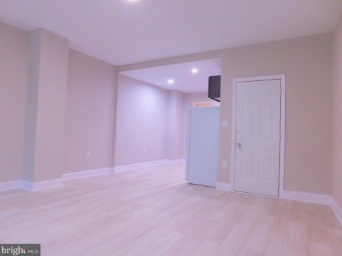 1904 2nd St, Philadelphia PA 19122-1939 exterior