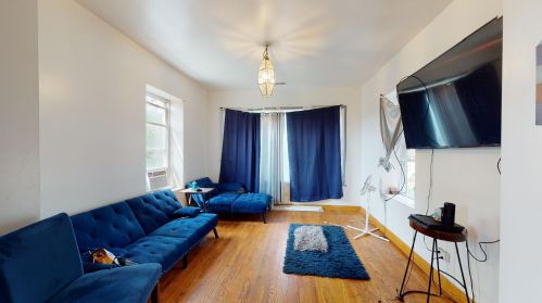 1055 Springfield Ave, Chicago IL 60624-4026 exterior