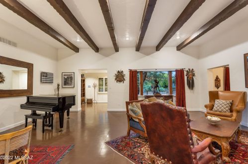 2100 4 St, Tucson AZ 85705-7806 exterior