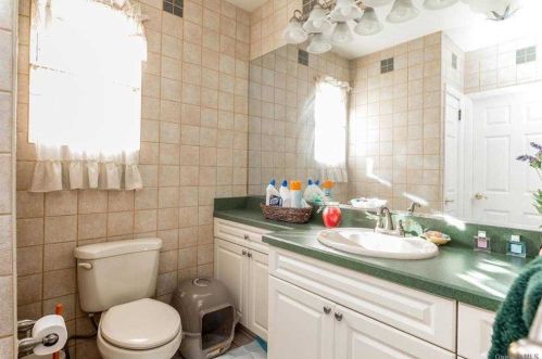 85-31 144th St, Jamaica NY 11435-3104 exterior