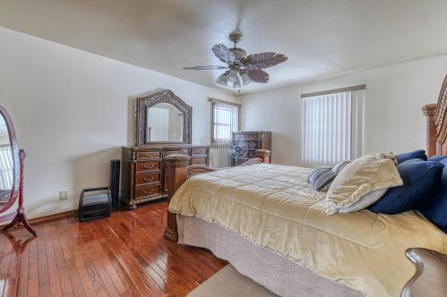 7249 97, Milwaukee WI 53225-2504 exterior