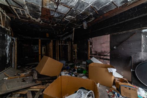 9002 Mackinaw Ave, Chicago IL 60617-4437 exterior