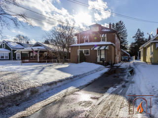 1968 Hamburg St, Schenectady NY  12303-4326 exterior