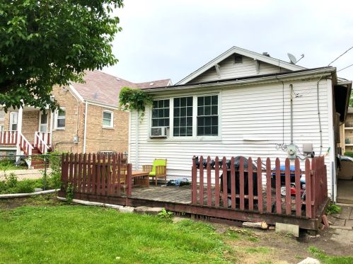 11132 Kedzie Ave, Chicago IL 60655-2330 exterior