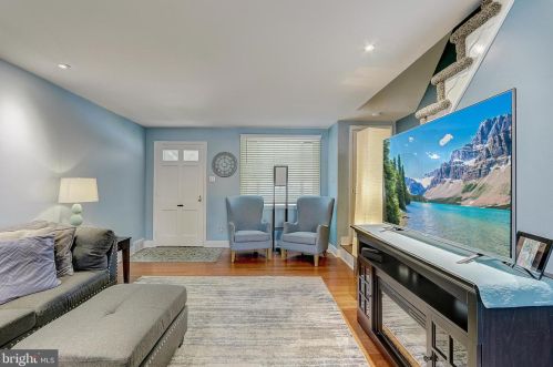 200 Stratford Rd, Manor PA 19036-1635 exterior