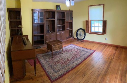 1048 Martha Ln, Saint Louis MO exterior