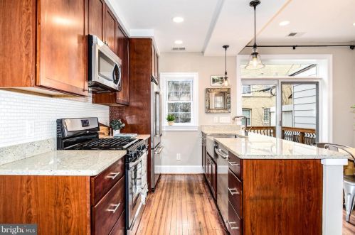 1448 D St, Washington DC  20002-5402 exterior