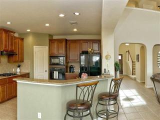 7404 Journeyville Dr, Austin TX  78735-1763 exterior