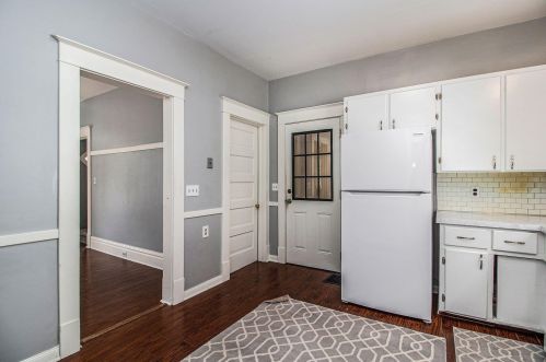 1224 Arianna St, Grand Rapids MI 49504-2906 exterior