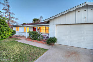 2801 Desert Cove Ave, Phoenix AZ  85028-2619 exterior