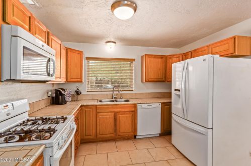 1233 Avenida Sirio, Tucson AZ 85710-5348 exterior