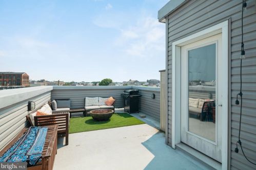 2201 Cumberland St, Philadelphia PA 19125-2203 exterior