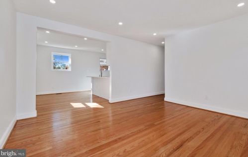 4608 Coachway Dr, Rockville MD  20852-2338 exterior