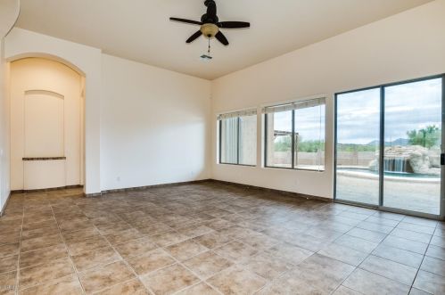 43928 20th St, Phoenix AZ 85006-2323 exterior