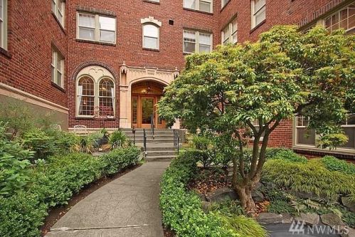 124 Warren Ave, Seattle, WA 98109-4927