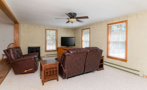 39 Minge Cv Rd, Alton NH 03810-4063 exterior