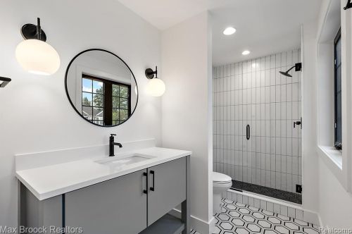 1605 Stanley Blvd, Bham MI 48009-4141 exterior