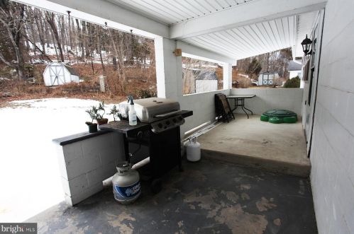 11208 Raystown Rd, Huntingdon PA 16652-7434 exterior