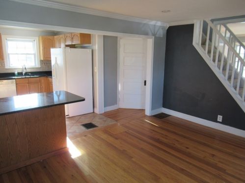 57 Surrey Rd, Springfield MA 01118-1143 exterior