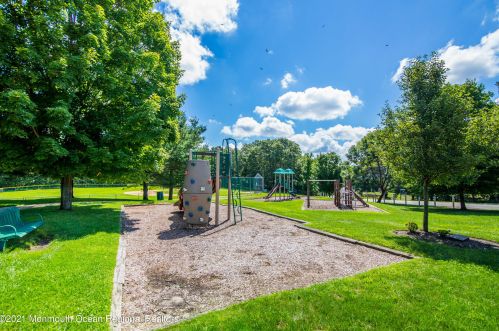 1202 Dahlia Ct, Jackson Twp NJ 08527-4160 exterior